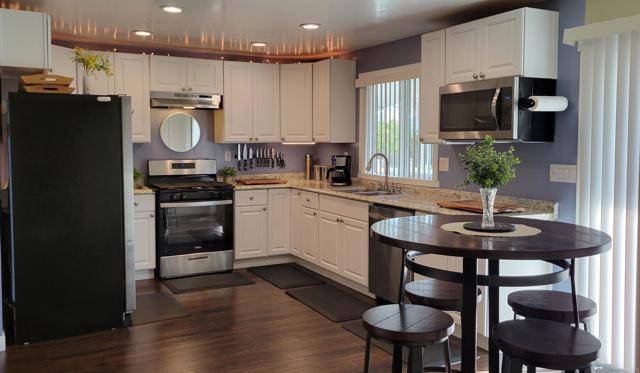 Saugus (santa Clarita), CA 91350,21434 Tumbleweed Way