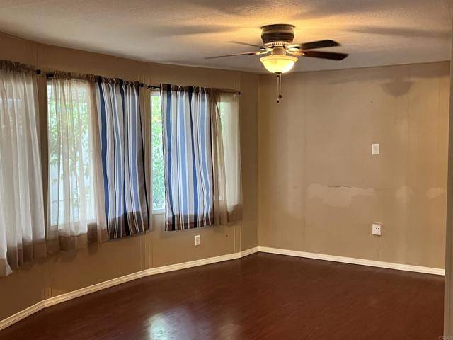 Ramona, CA 92065,1537 H Street #35