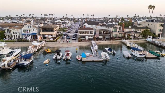 Newport Beach, CA 92662,911 N Bay Front