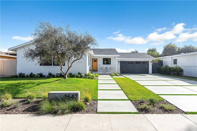 Newport Beach, CA 92660,1542 Irvine Avenue