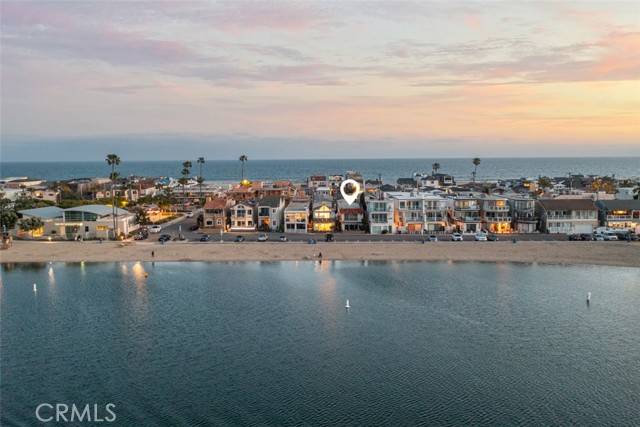 Newport Beach, CA 92663,1811 W Bay Avenue