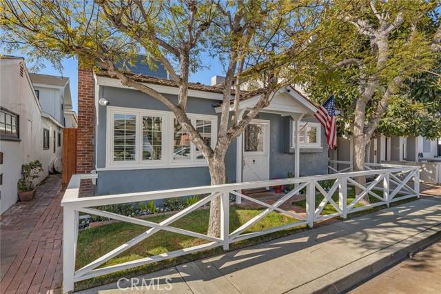 Newport Beach, CA 92662,221 Abalone Avenue