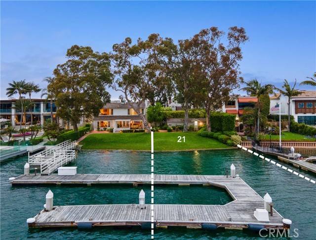 Newport Beach, CA 92660,21 Harbor Island