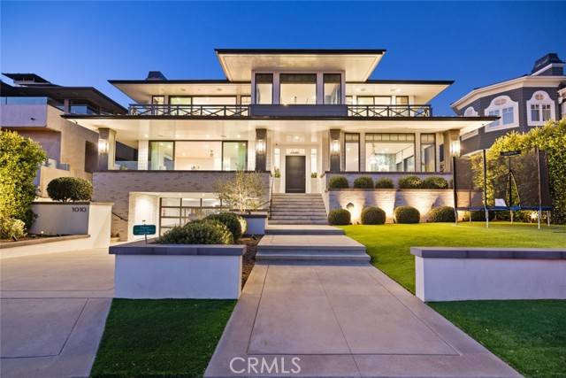 Newport Beach, CA 92663,1010 Kings Road