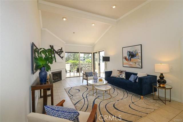 Newport Beach, CA 92663,240 Nice Lane #303