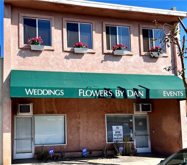 North Hollywood (los Angeles), CA 91601,10443 Magnolia Boulevard