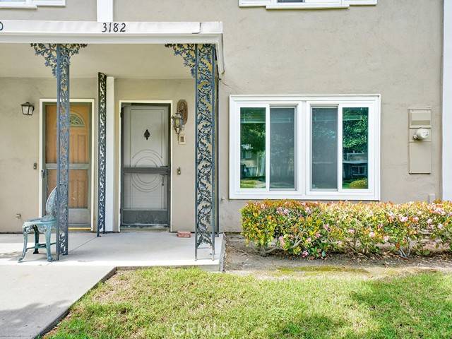Costa Mesa, CA 92626,3182 Chemin De Fer Way