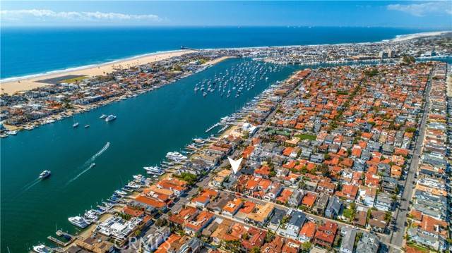 Newport Beach, CA 92663,105 Via Waziers