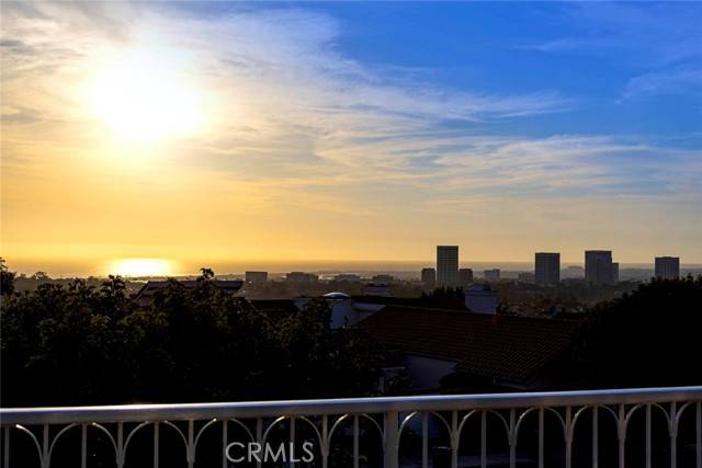 Newport Beach, CA 92660,11 Montpellier #22