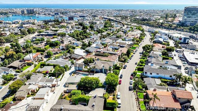 Newport Beach, CA 92663,428 Holmwood Drive