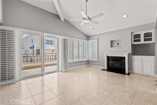 Huntington Beach, CA 92649,3211 Anne Circle #CI102