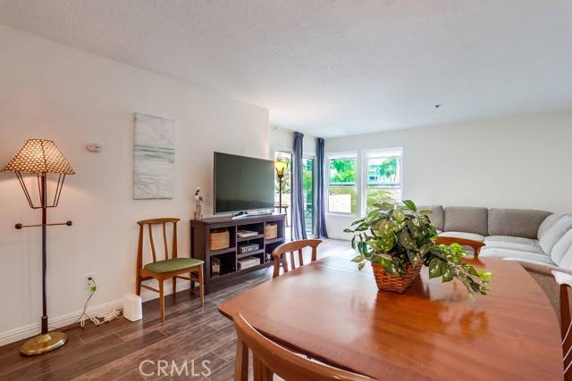 Newport Beach, CA 92663,240 Nice Lane #114