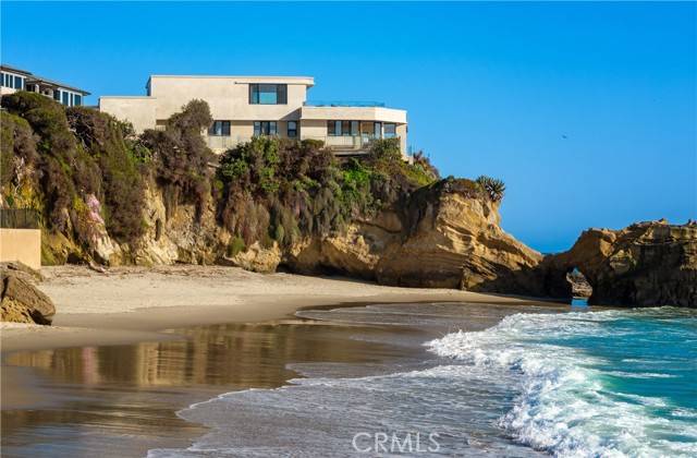 Laguna Beach, CA 92651,1901 Ocean Way