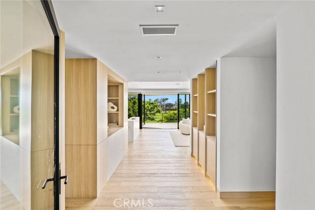 Newport Beach, CA 92660,1075 Granville Drive