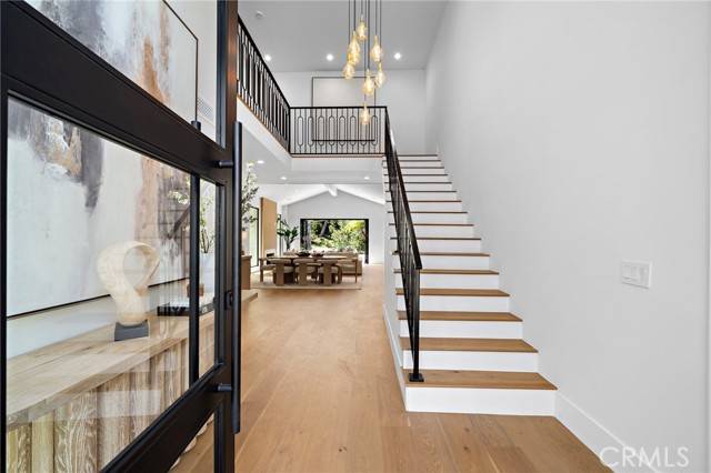 Newport Beach, CA 92660,25 Rue Grand Vallee