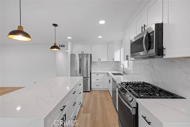 Newport Beach, CA 92663,210 Grant Street #A