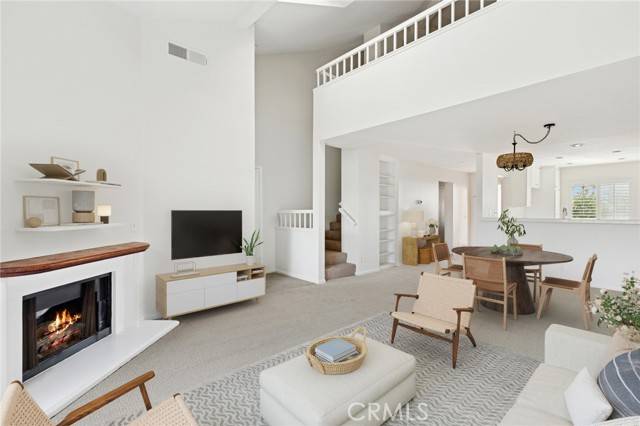 Newport Beach, CA 92660,440 Villa Point