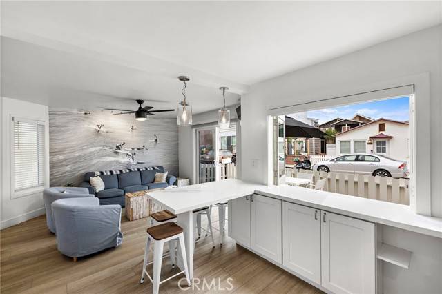 Newport Beach, CA 92663,207 40th Street