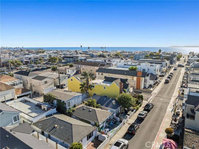 Newport Beach, CA 92663,304 33rd Street