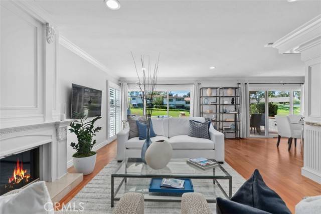 Newport Beach, CA 92660,525 Vista Flora