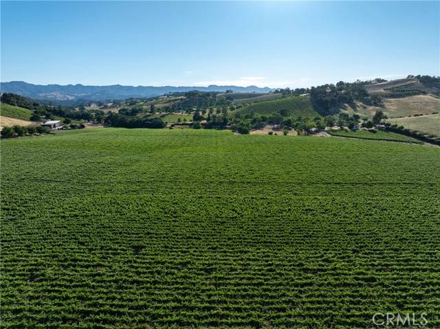 Paso Robles, CA 93446,9480 Chimney Rock Road