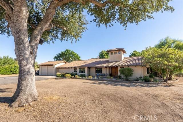 Paso Robles, CA 93446,5745 Iron Gate Road