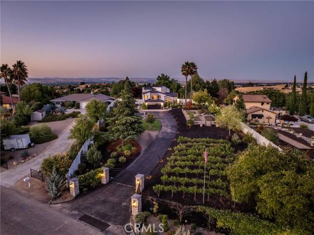 Paso Robles, CA 93446,925 Osos Way