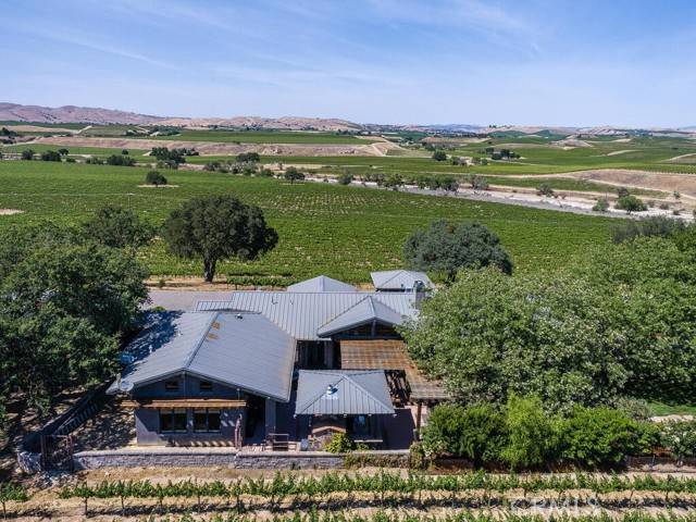 Paso Robles, CA 93446,7790 Airport Road