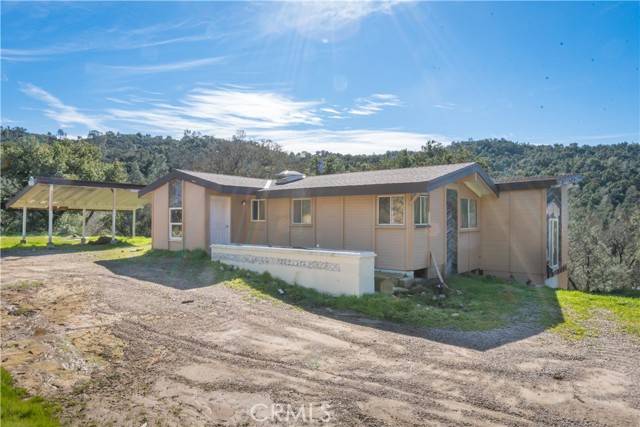Paso Robles, CA 93446,14615 Chimney Rock