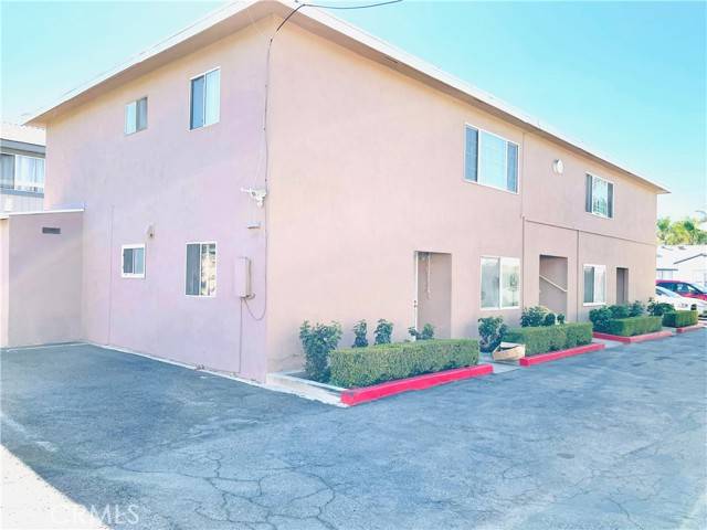 Buena Park, CA 90621,5836 Kingman Avenue #D