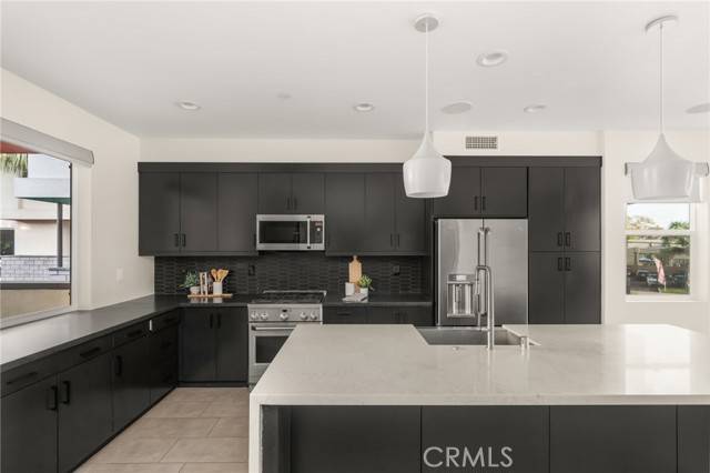 Costa Mesa, CA 92627,636 Channel Way