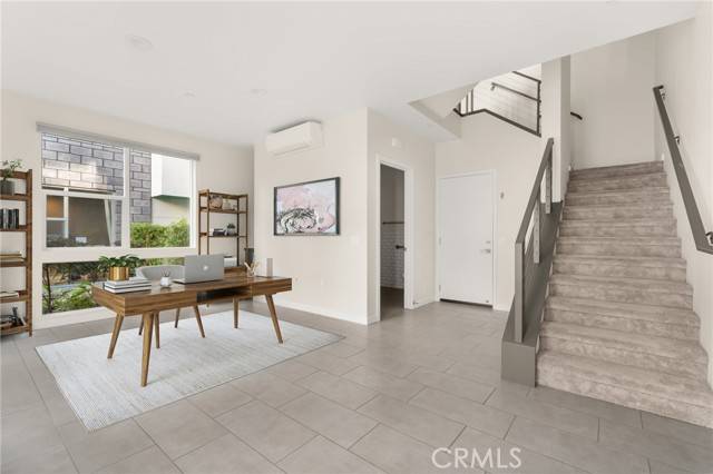 Costa Mesa, CA 92627,636 Channel Way