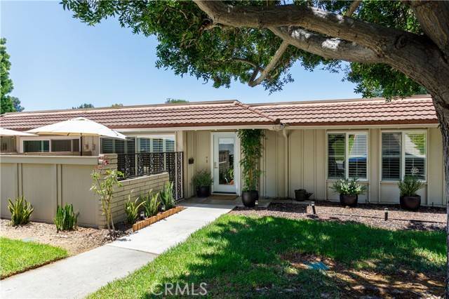 Laguna Woods, CA 92637,3103 Via Serena #A