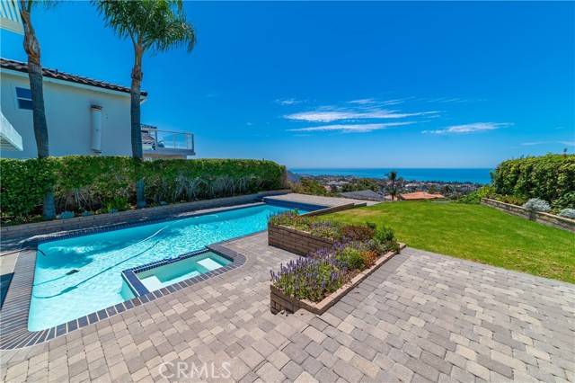 San Clemente, CA 92673,3913 Via Del Campo