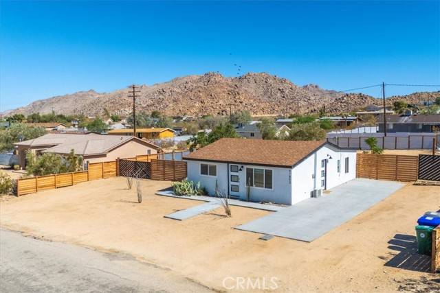 Joshua Tree, CA 92252,61853 Grand View Circle