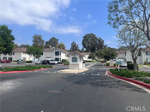 Lake Forest (el Toro), CA 92630,25885 Trabuco Road #200