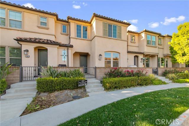 Lake Forest (el Toro), CA 92630,88 Finch