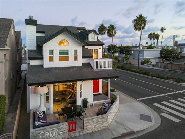 Newport Beach, CA 92663,204 44th Street