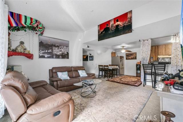 Lake Forest (el Toro), CA 92630,23268 Orange Avenue #4