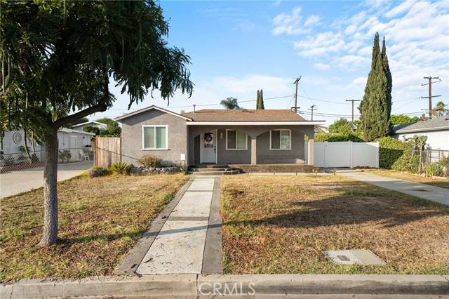 La Habra, CA 90631,909 E Rose Avenue