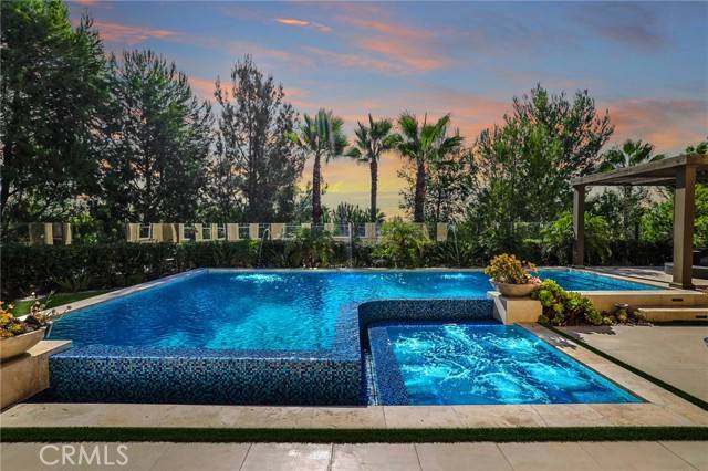 Lake Forest (el Toro), CA 92630,10 Hyacinth