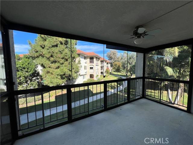 Laguna Woods, CA 92637,3243 San Amadeo #2H