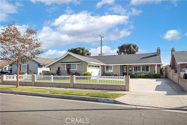 Huntington Beach, CA 92649,17612 Wrightwood Lane