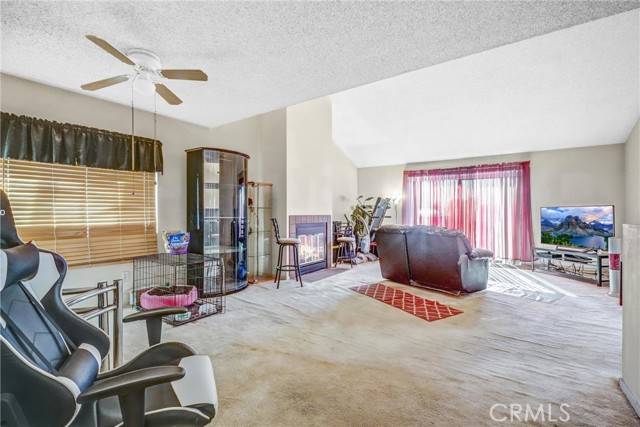 Carson, CA 90745,635 E Bonds Street