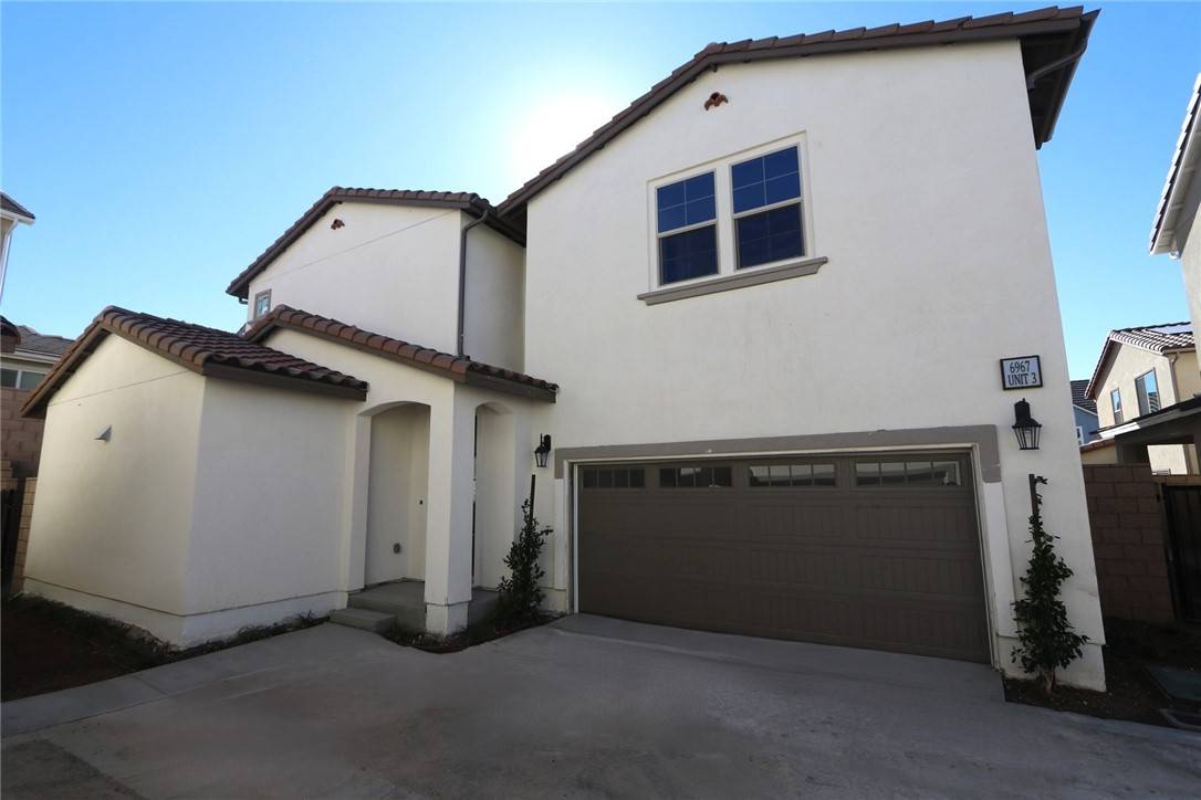 Fontana, CA 92336,6967 Mallow Drive #3