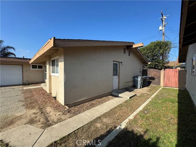 Oxnard, CA 93036,1311 Fuchsia Street