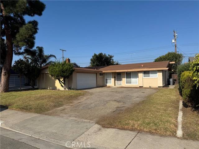 Oxnard, CA 93036,1311 Fuchsia Street