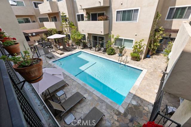 West Hollywood, CA 90069,1203 N Sweetzer Avenue #211