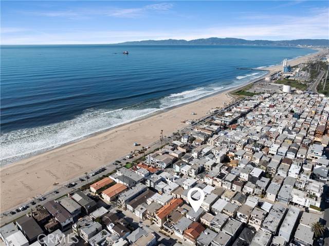 Manhattan Beach, CA 90266,204 38th Place