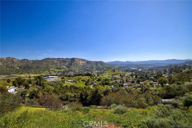 Lakeside, CA 92040,11642 Hi Ridge Road